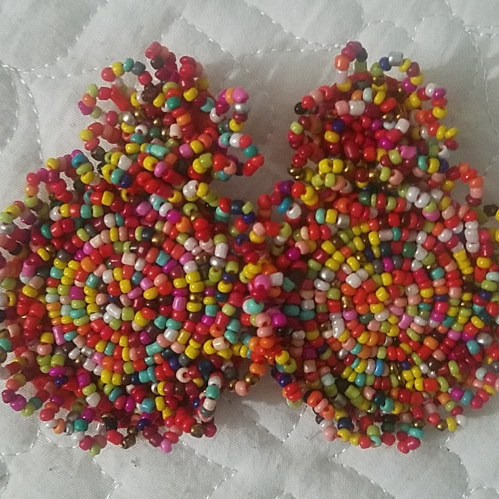 Earring - Picture 1 of 2